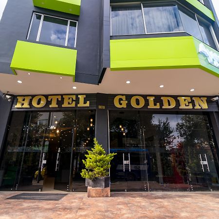 Ayenda 1063 Golden Hotel โบโกตา ภายนอก รูปภาพ
