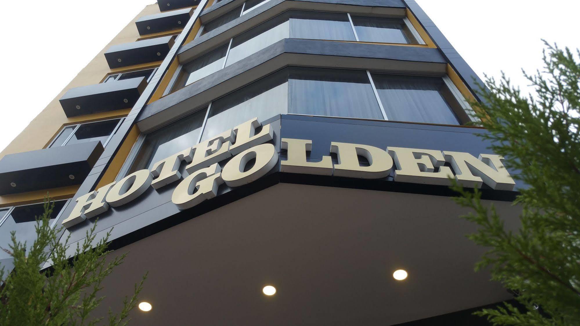 Ayenda 1063 Golden Hotel โบโกตา ภายนอก รูปภาพ
