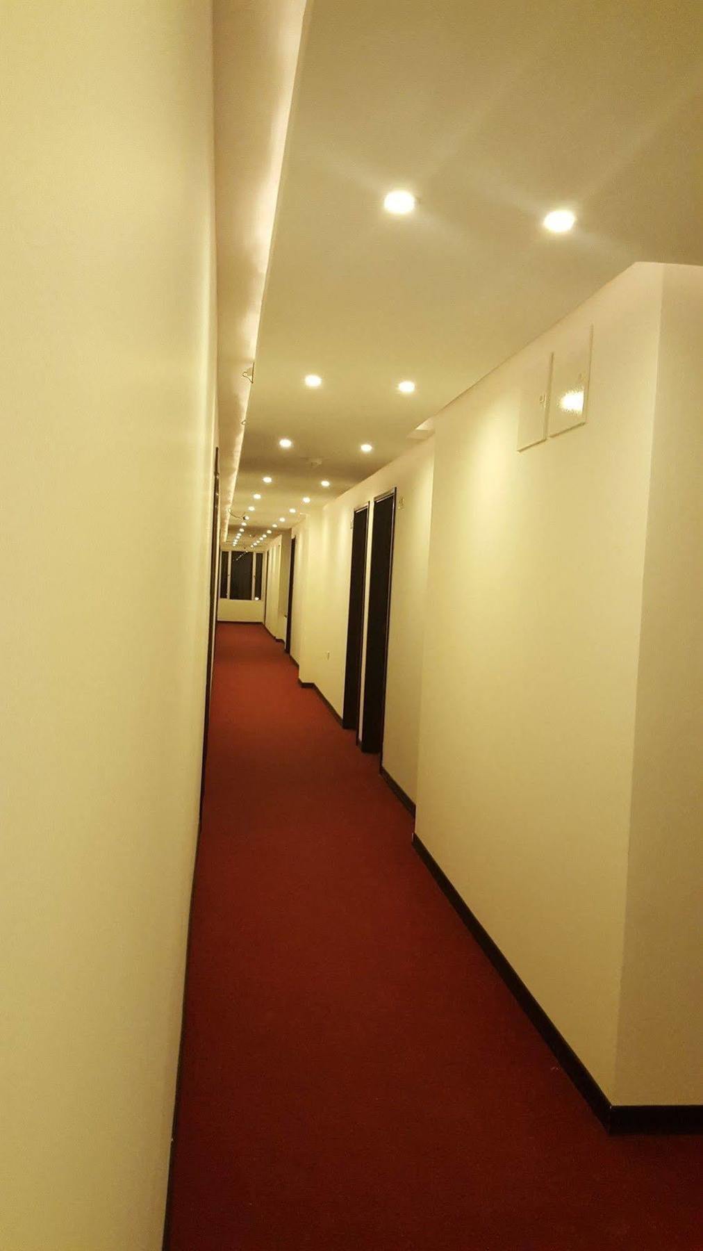 Ayenda 1063 Golden Hotel โบโกตา ภายนอก รูปภาพ